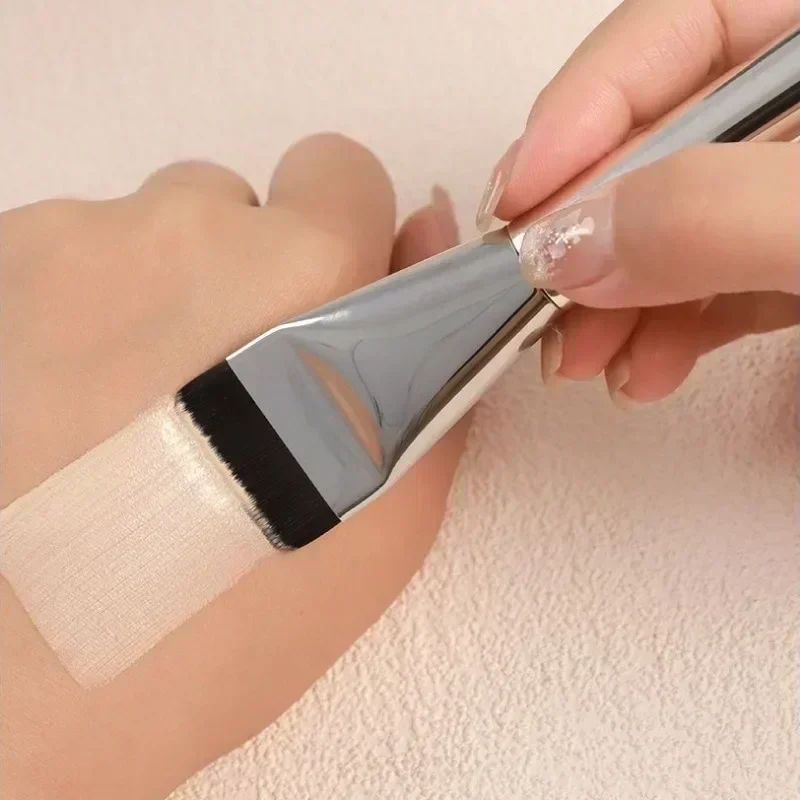 1Pc Ultra Thin Foundation Brus - đánh giá và giá Beauty Queen Makeup