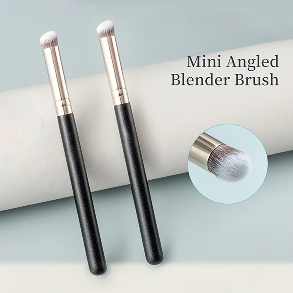 Angled Concealer Makeup Brush  - đánh giá và giá Beauty Queen Makeup